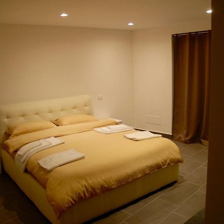 Yuba - Aragon Home Holiday モンタルバーノ・エリコーナ エクステリア 写真